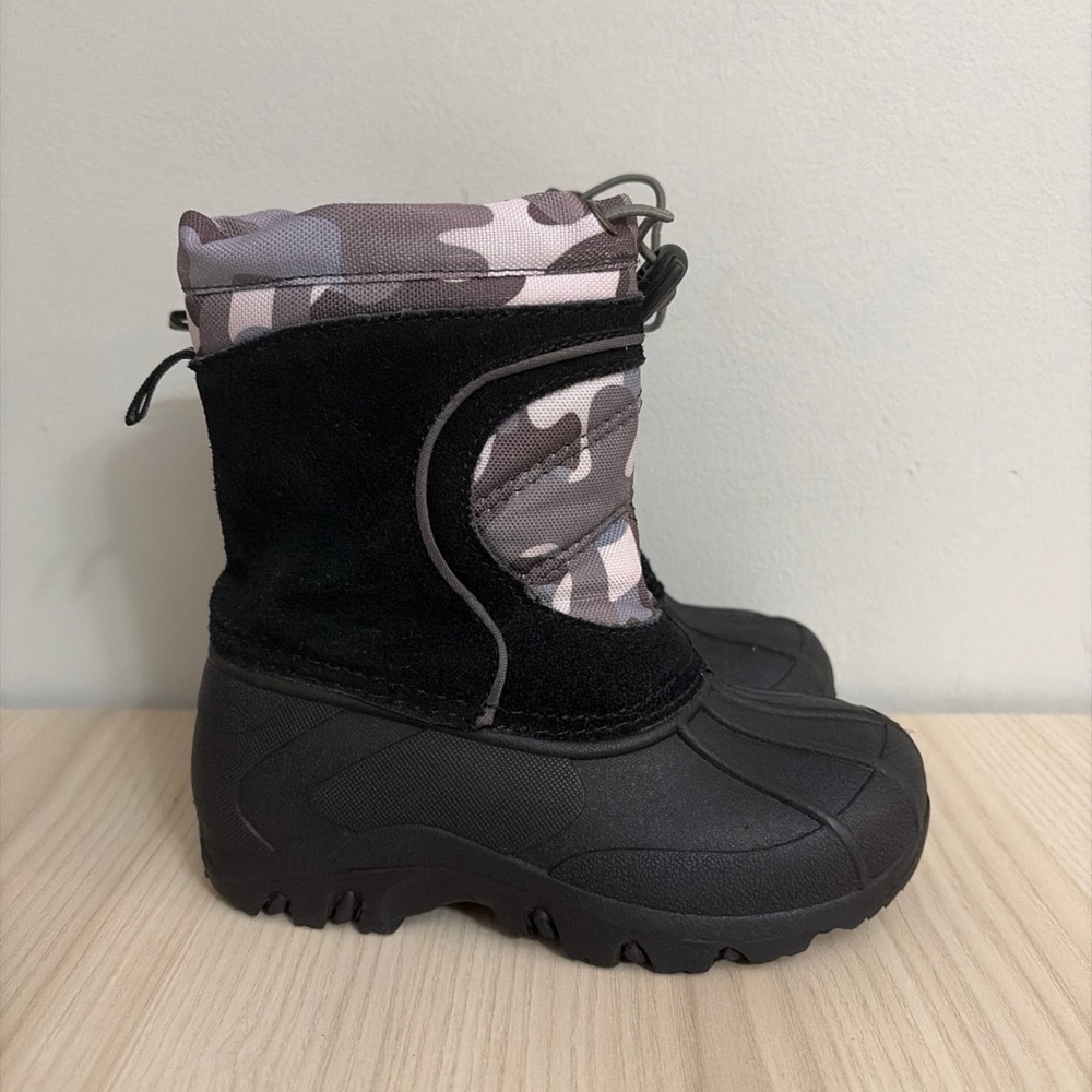 Sporto kids Camouflage Winter Boots size 9-10